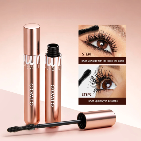 Alternative view of 4D Volume Curl Waterproof Mascara